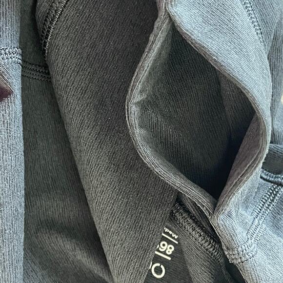 OUTDOOR VOICES  Gray Textured Compression 7/8 Warm‎ Up Leggings Size L - Picture 7 of 7